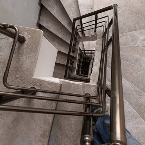 alüminyum korkuluk, camlı korkuluk, balkon korkuluğu, alüminyum küpeşte, merdiven korkuluğu, siyah korkuluk, kare küpeşte, yuvarlak korkuluk, korkuluk fiyatları, alüminyum trabzan, balkon demiri, merdiven tutamağı, profil korkuluk, camlı küpeşte, korkuluk modelleri, paslanmaz korkuluk, pleksi korkuluk, korkuluk montajı, balkon parmaklığı, alüminyum dikme